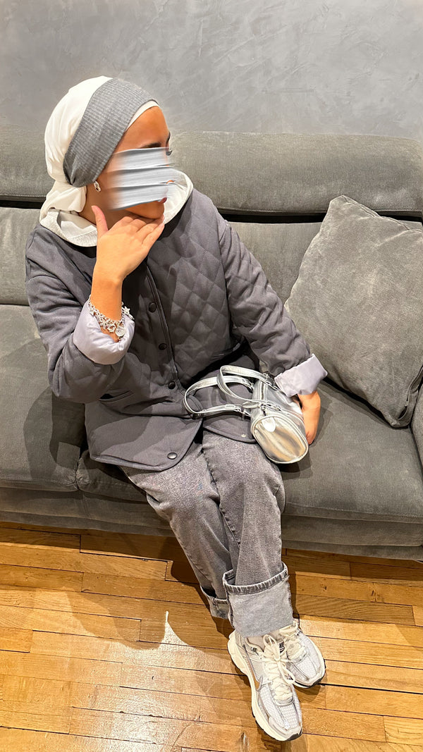 VESTE MATELASSÉ À CAPUCHE   • GRIS