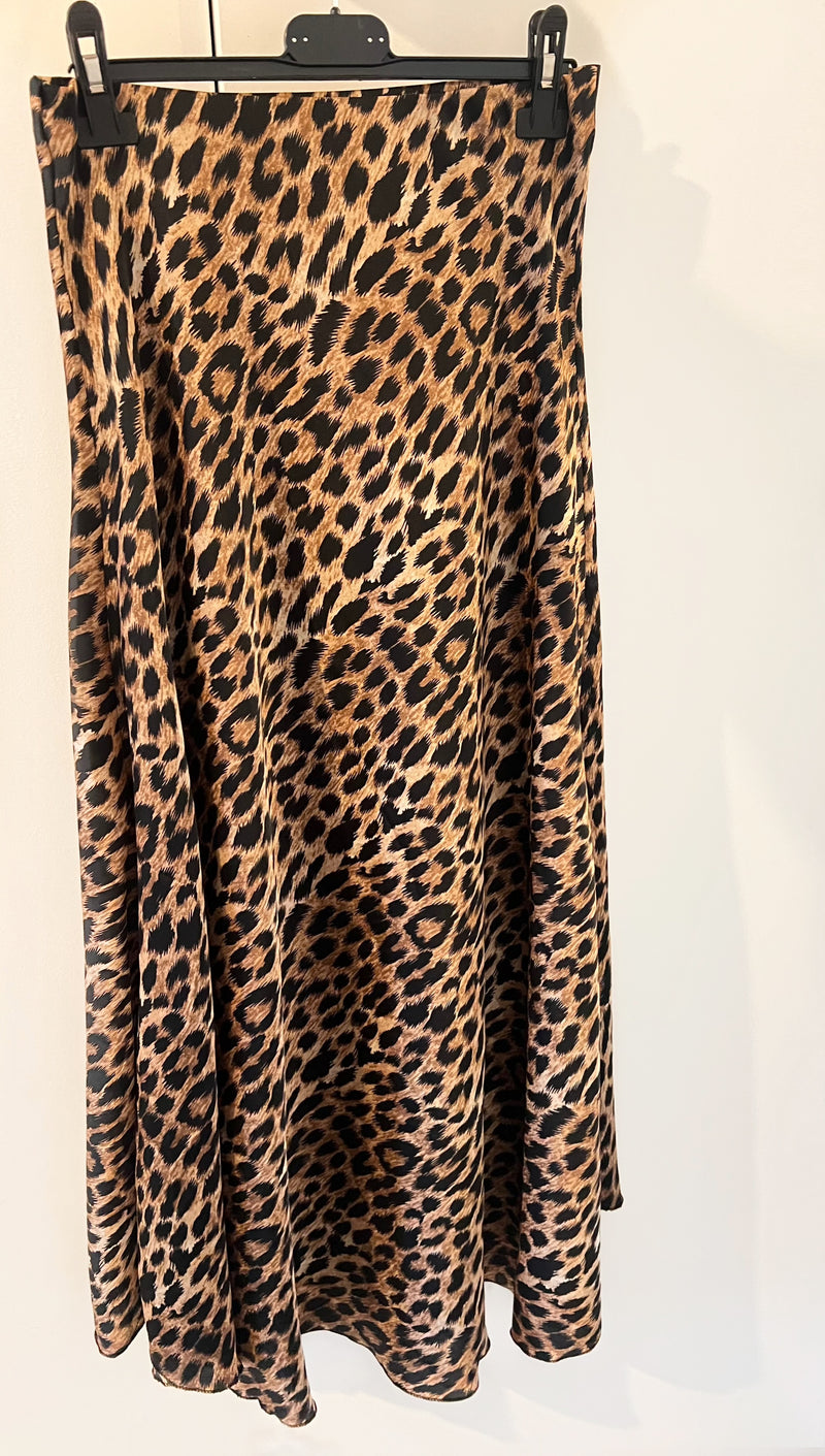 Jupe en Satin Léopard