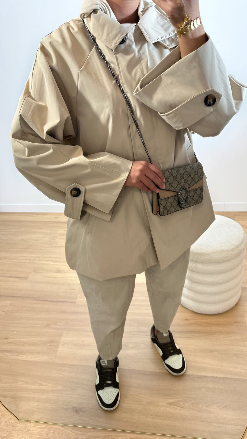 TRENCH COURT • BEIGE