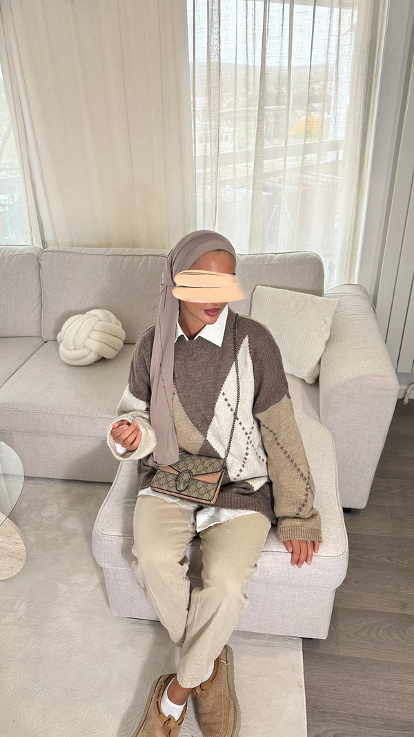 PULL À CARREAUX • BEIGE